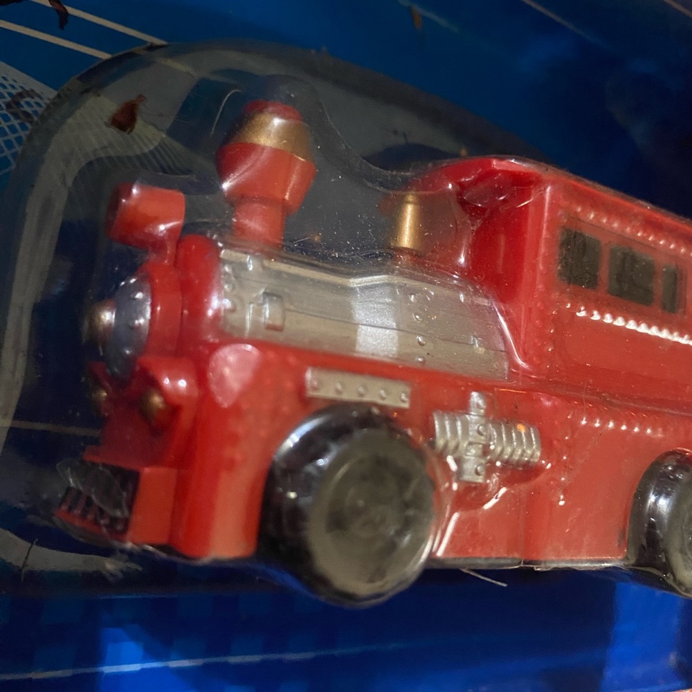 Inductive Car - Red - Picture 6 of 7